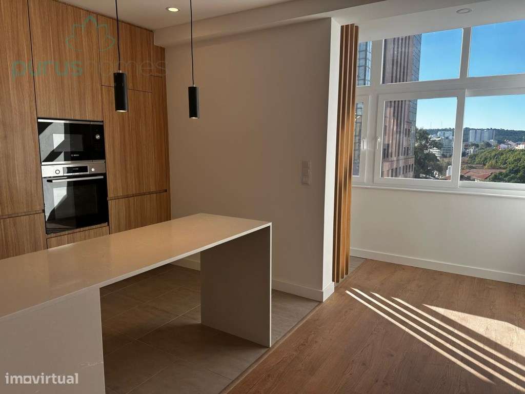 Apartamento T3 Remodelado no Campo Pequeno-7