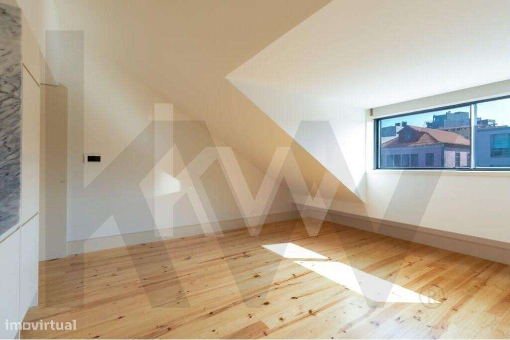 Apartamento T1 à Venda Novo | Último Andar | A 3 minutos da Praia de M - Grande imagem: 5/26