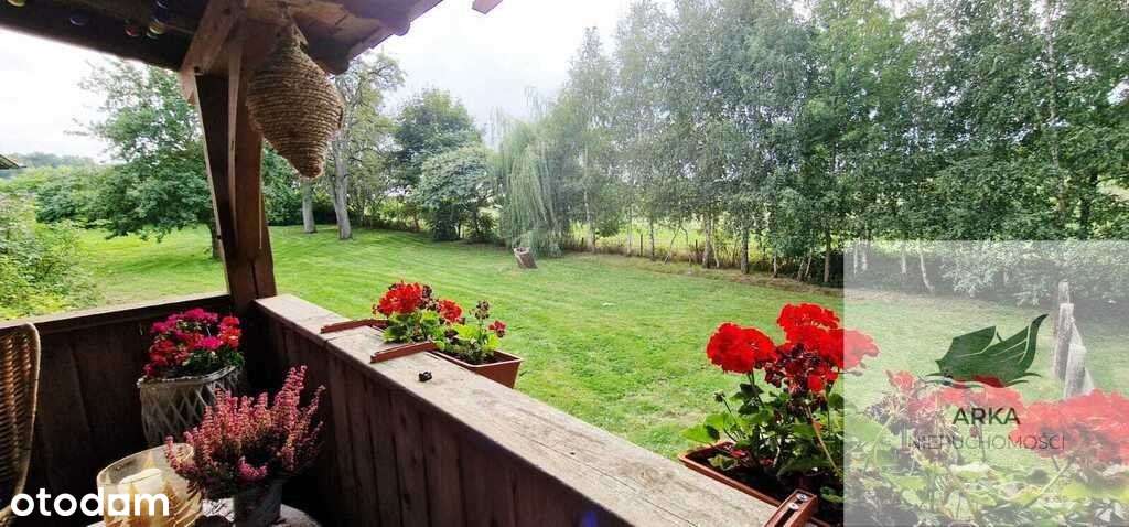 Urokliwy dom z duszą i dużą działką-10