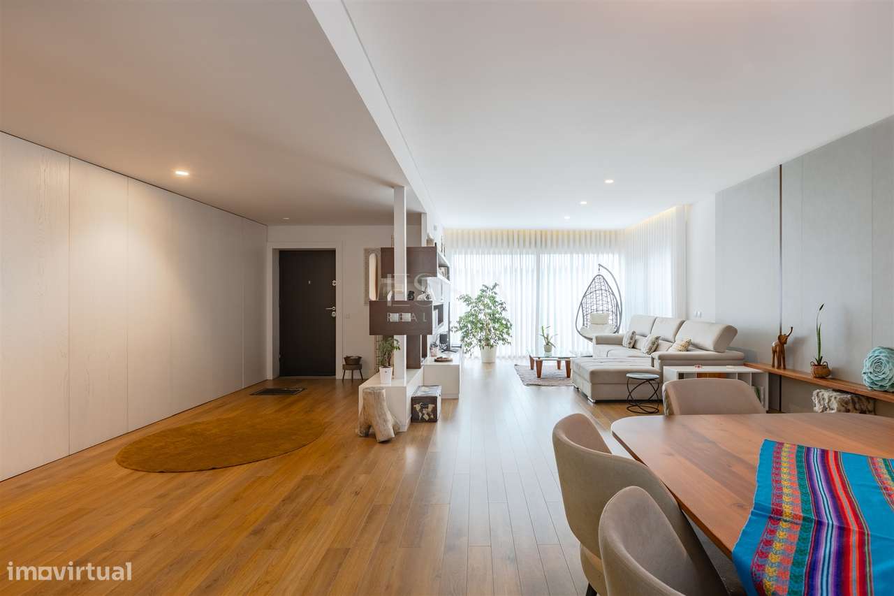 Moradia T4 Jardim e Terraço Senhora da Hora | Moradia T4 Matosinhos - Grande imagem: 4/24