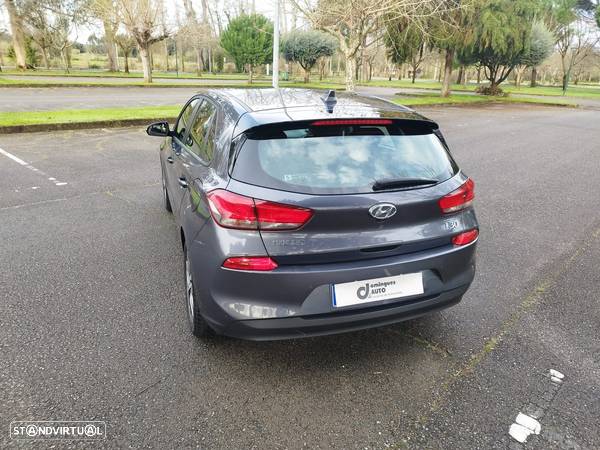 Hyundai i30 1.6 CRDi STyle 7DCT - 10