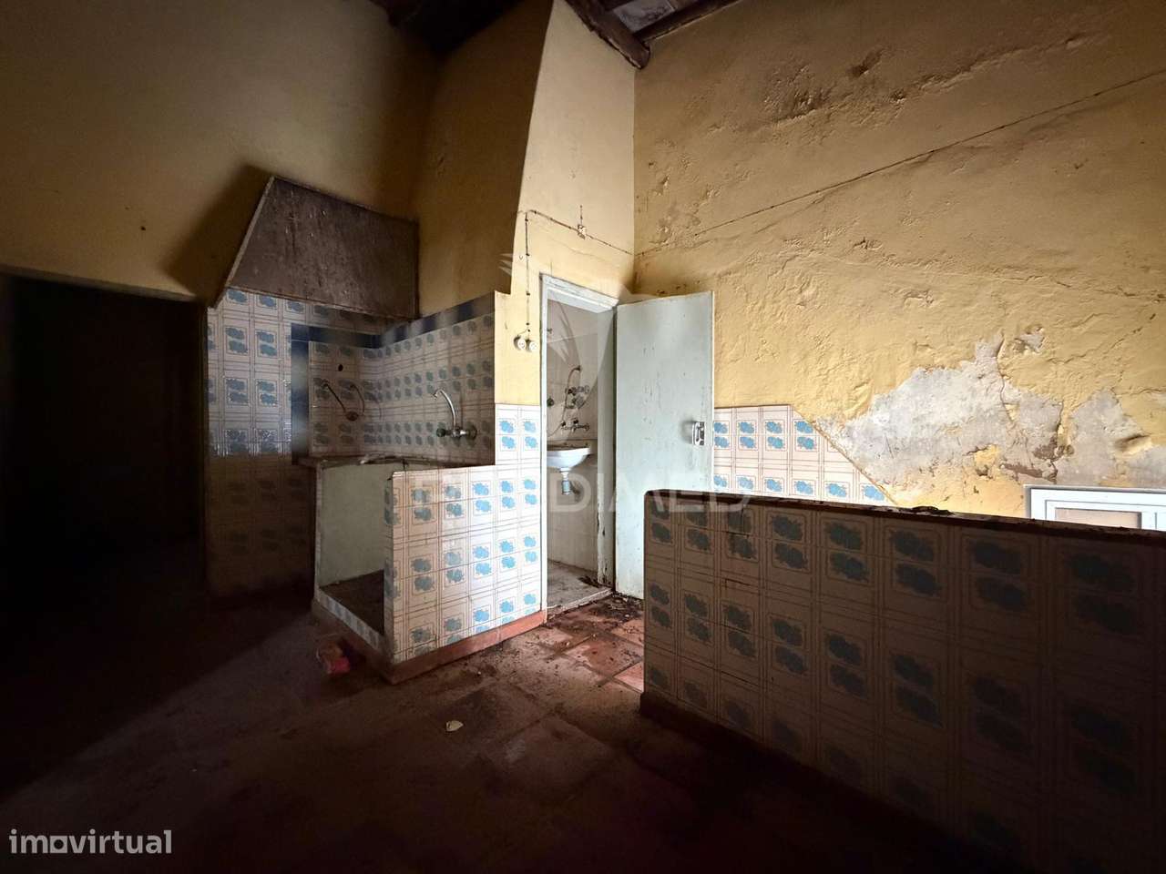 Oportunidade de Investimento no Centro Histórico de Elvas-8