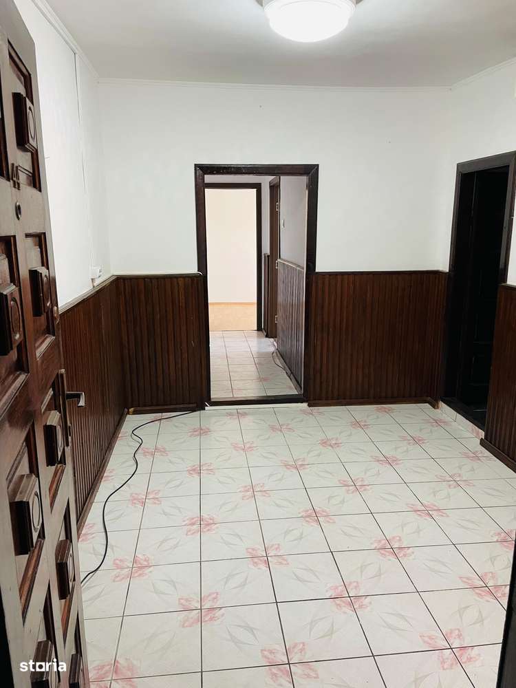 Proprietar, apartament 3 camere, decomandat, central, Alexandria - Imagine principală: 1/20