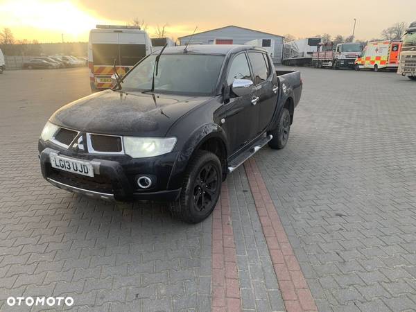 Mitsubishi L200 2.5 TD Intense DAKAR - 36