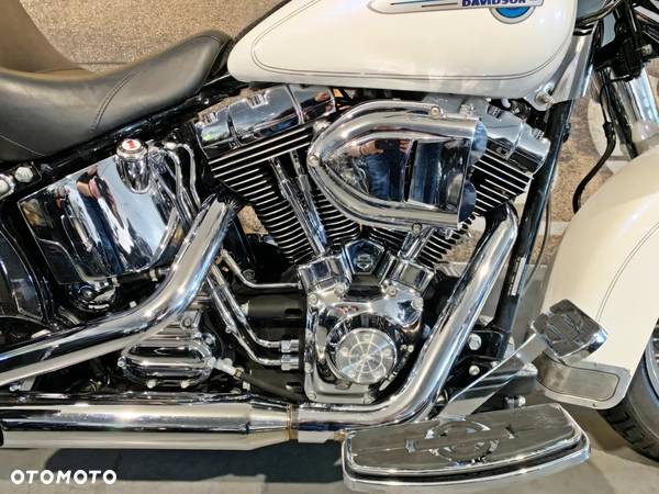 Harley-Davidson Softail Heritage Classic - 11