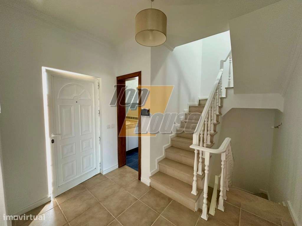 Moradia T4 com piscina e terreno de 900m2 - Quinta da Serralheira -...-42