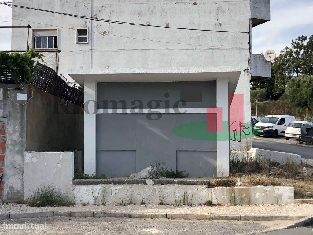 Loja para Venda no centro de Famões - Odivelas - Grande imagem: 2/7