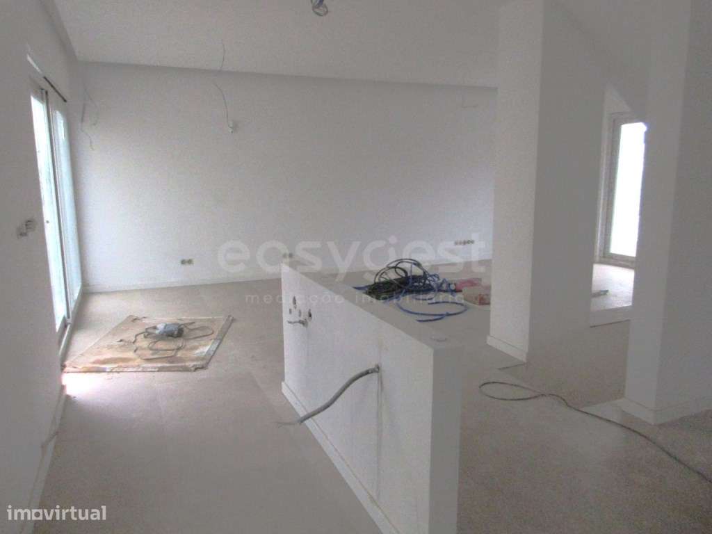 Moradia T3+1 Totalmente Remodelada em Torres Vedras-9