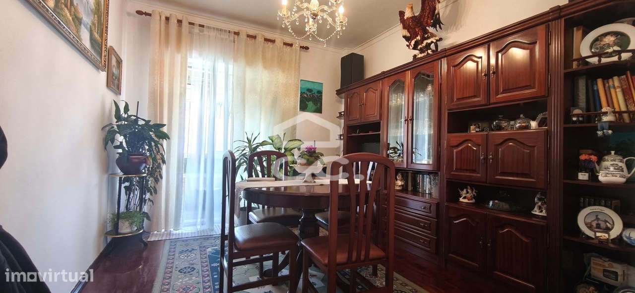 Apartamento T2 usado - Quinta Dálias - Famões-12