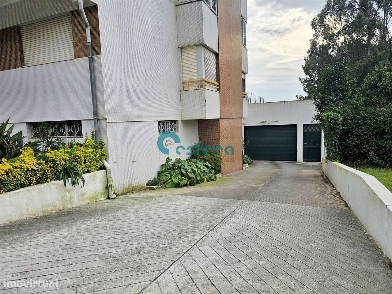 Apartamento T2+1 com Varandas e Garagem em Santa Marinha, Gaia, Porto-19