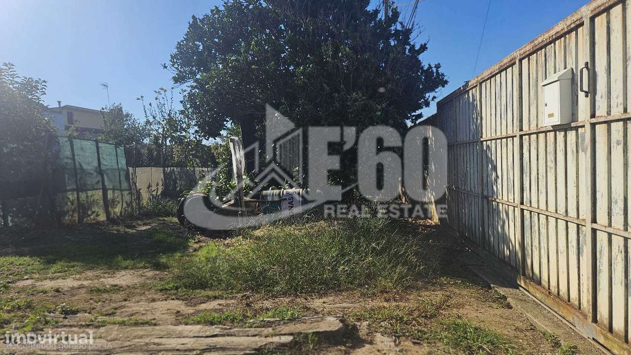 MORADIA TÉRREA COM 4 FRENTES E TERRENO DE 2.375M2 PARAMOS-21
