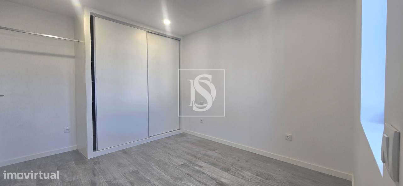 Moradia T2+2 Totalmente Remodelada a 5 Minutos da Estação do Entroncam-13