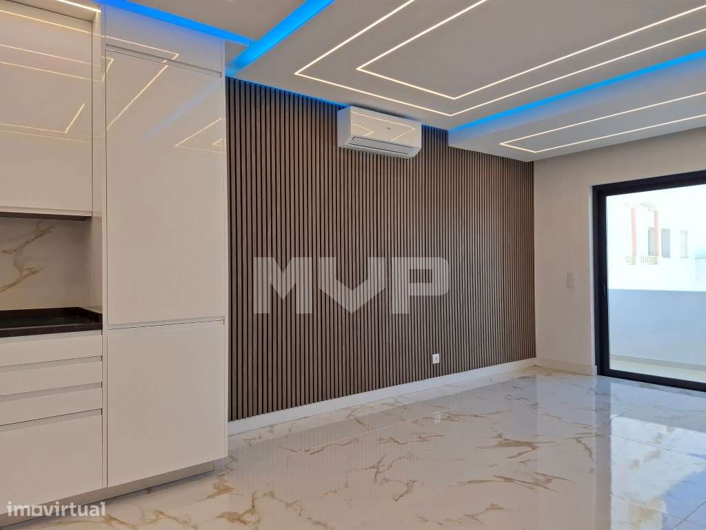 Apartamento T2 em Quarteira-25