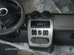 Plansa de bord cu airbag pasager si airbag volan Dacia Sandero din 2011 volan pe stanga - 4