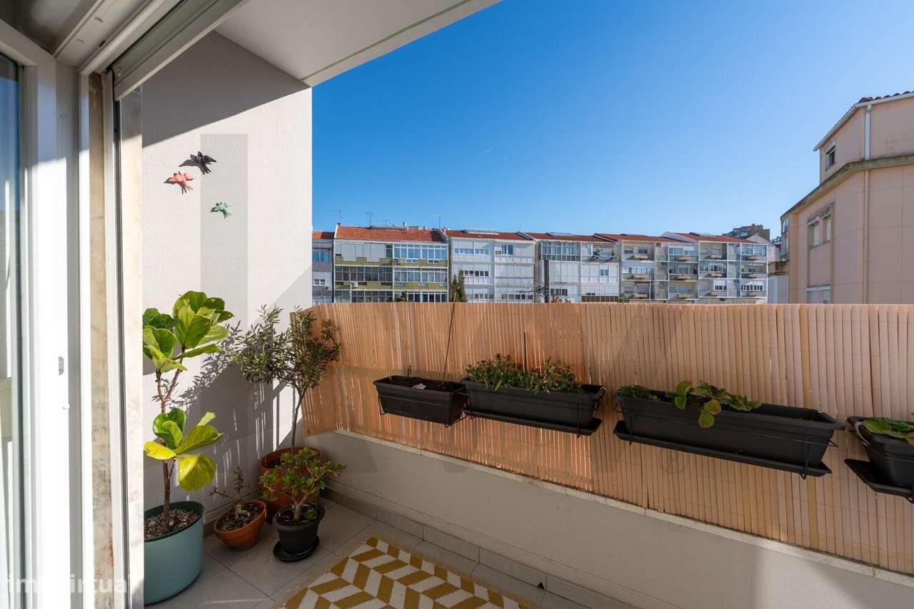 T2 Remodelado com Excelente Exposição Solar no Laranjeiro e Feijó, Alm - Grande imagem: 5/29