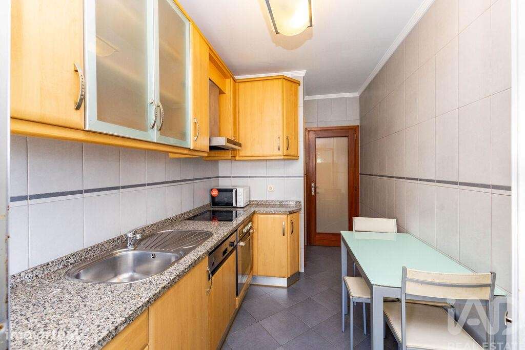 Apartamento T2 em Lordelo do Ouro e Massarelos de 85,5 m2 - Grande imagem: 5/18