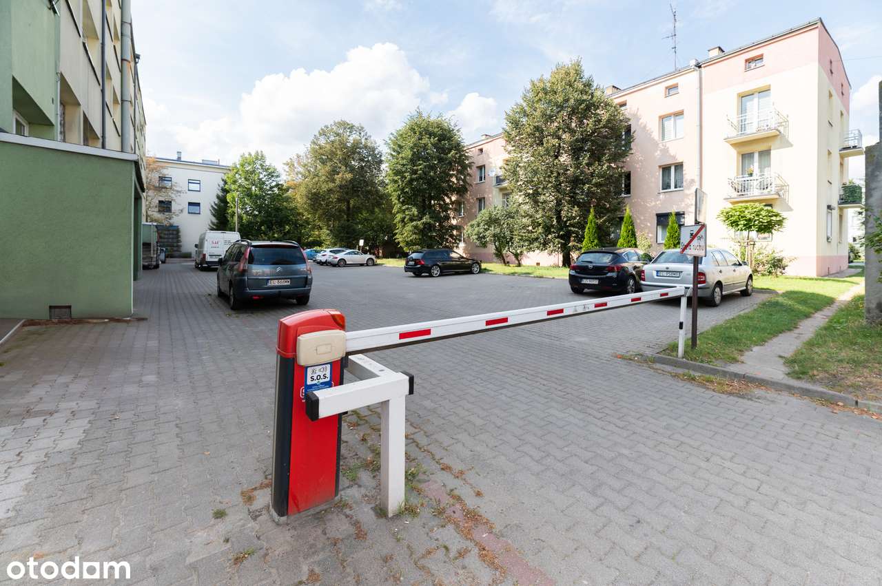 Mieszkanie 43 m² z balkonem i parkingiem – świetna lokalizacja !!!-11