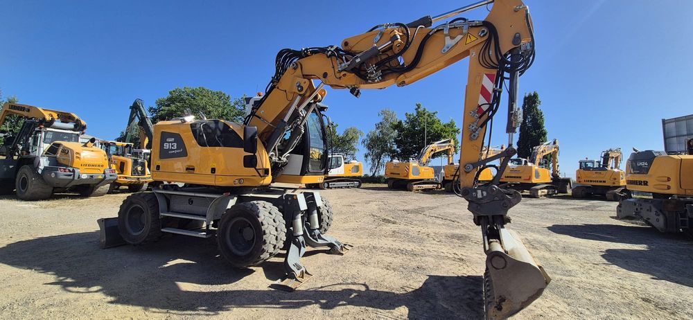 Liebherr A913 2020