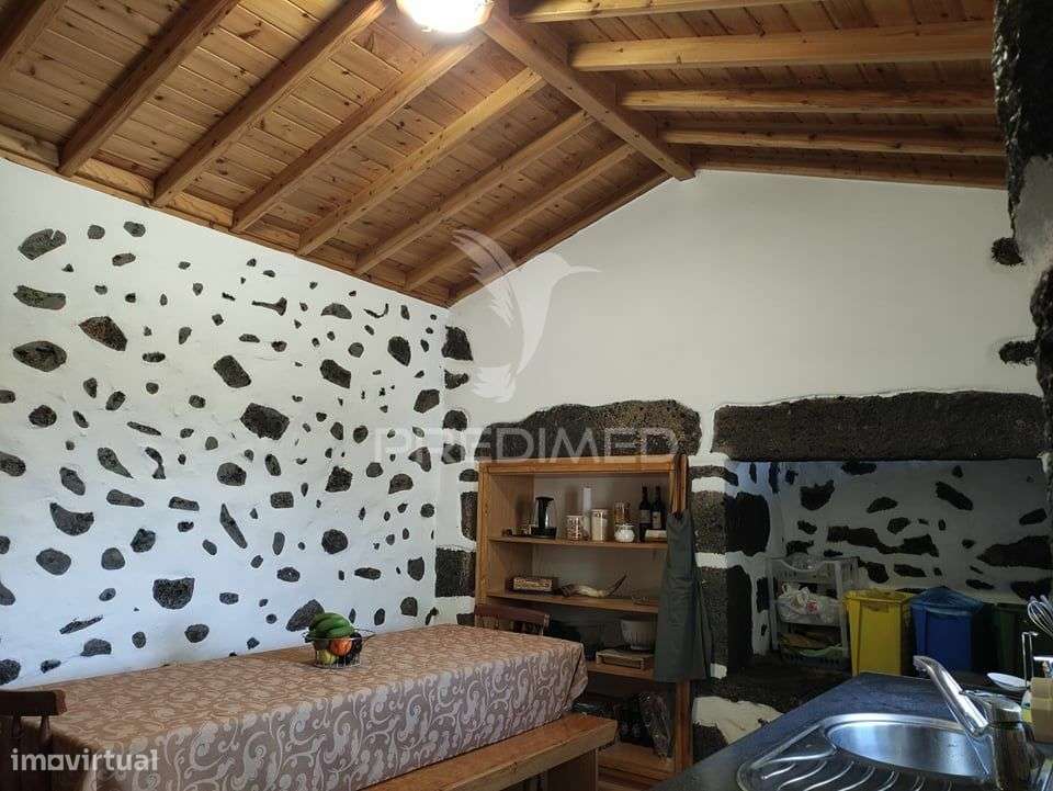 Moradia Estilo Rústico - Grande imagem: 3/17