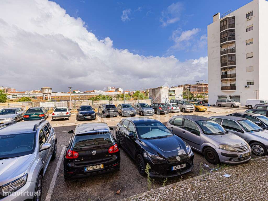 Apartamento T3 no Barreiro | Rés-do-Chão | Excelente Localização-38