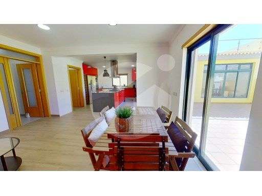 Moradia T4 com piscina - Olhão-12