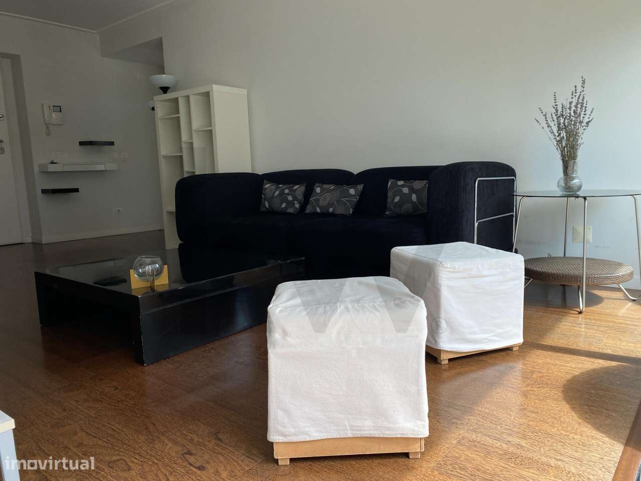 Apartamento T1 com varanda e vista rio no Condomínio Metrocity no Parq - Grande imagem: 5/29