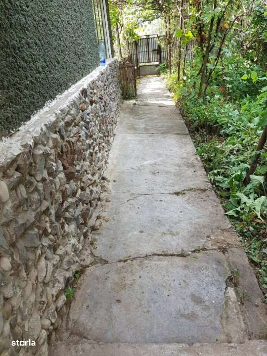Casa la tara  de vanzare in Sitaru, teren de 675 mp, suprafata casa de - Imagine principală: 2/13