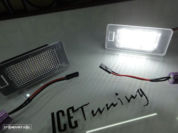 Suporte De Lâmpada De Matricula Com Led Branco Para Audi A1, A3, A4 B8, A5, A6, A7, Q3, Q5, Q7, TT, TTS, TTRS, Porsche Panamera 2010-, Seat Alhambra, Ibiza 6J SC/5-doors/ST 2008, Ateca, VW Sharan 7N, Touran GP2, Touareg 2, Tiguan, Polo, Golf 6, 7 Variant, Golf Plus, Jetta, Passat B6, B7, Skoda Fabia 5J, Superb 3T, Octavia (5E), Rapid  Yeti 5L. - 23