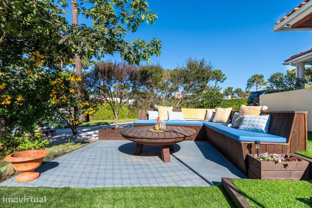 Charme Tradicional • Conforto Moderno • Energia Solar Inteligente (202-42