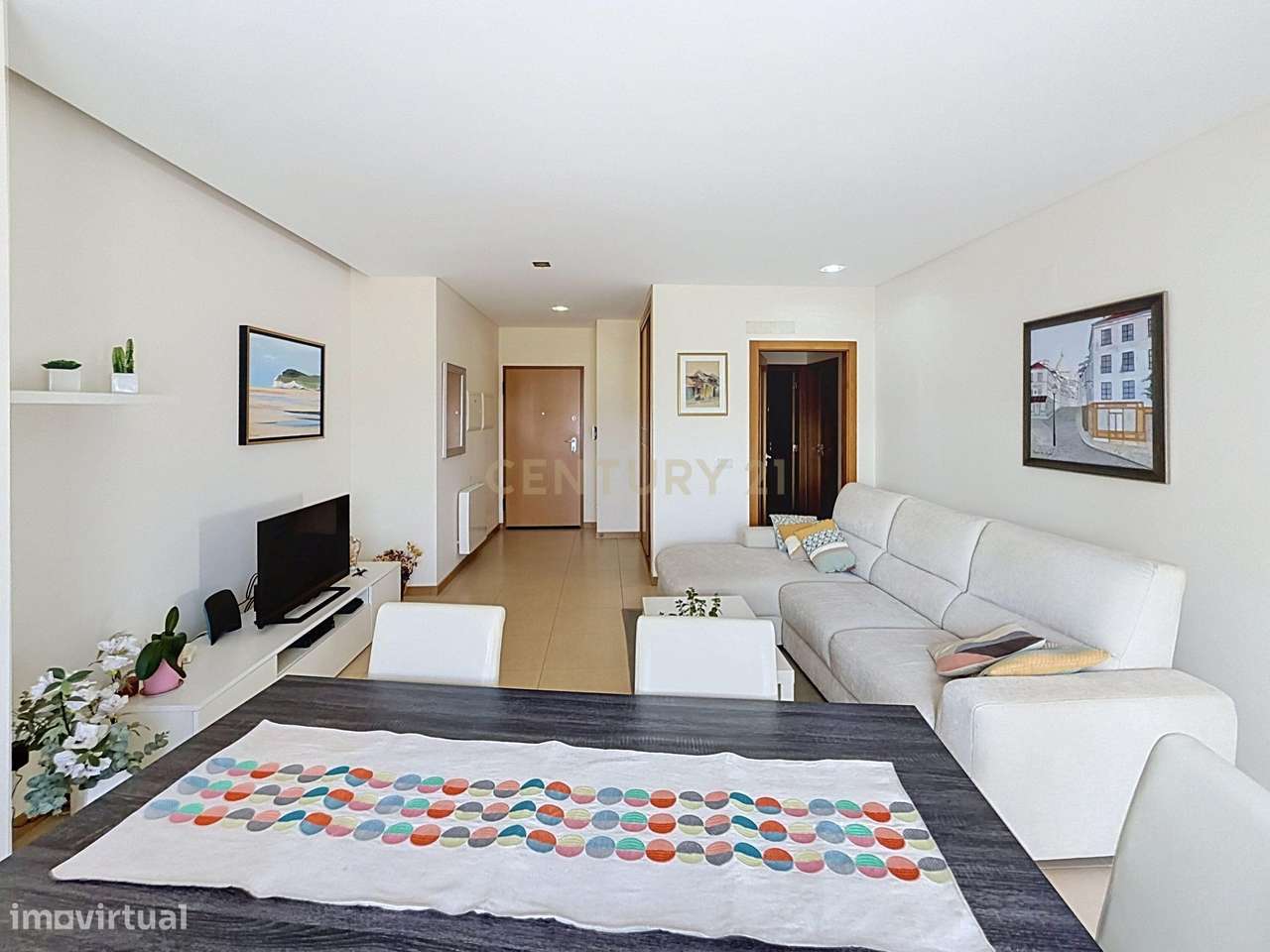 Apartamento T2 com varanda e garagem fechada na Nazaré.-5