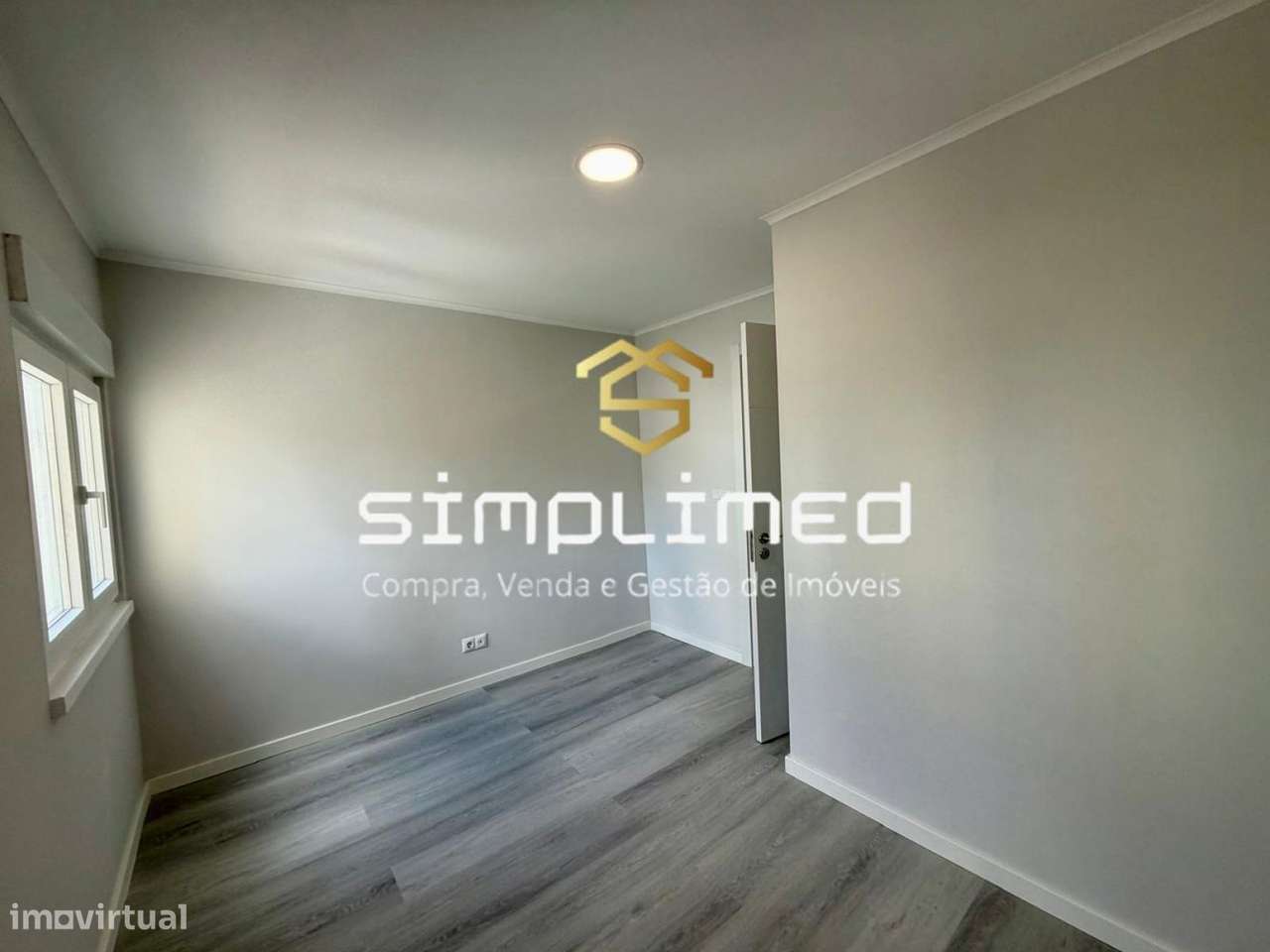 Apartamento T3 localizado no Laranjeiro-12