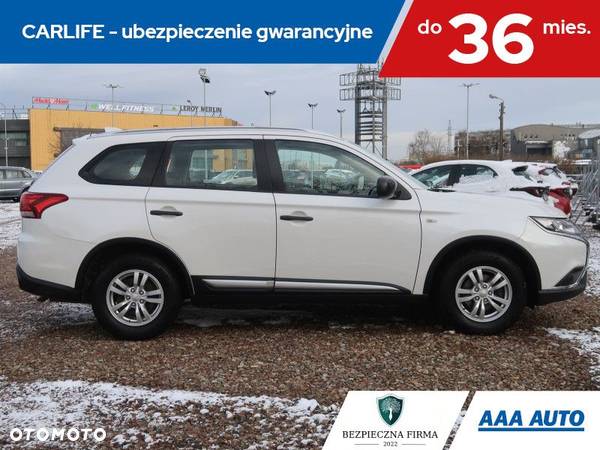 Mitsubishi Outlander - 7