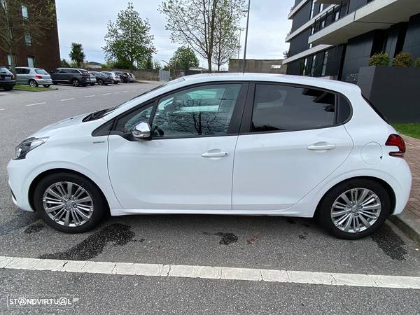 Peugeot 208 1.2 PureTech Style - 4