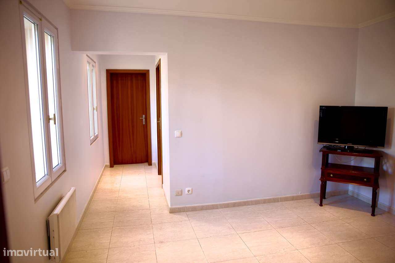 Moradia T1 totalmente remodelada São Domingos de Rana - Grande imagem: 5/10