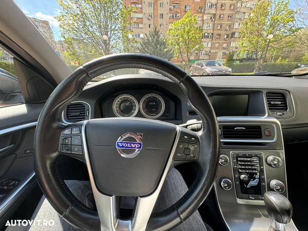 Volvo S60 DRIVe - 11