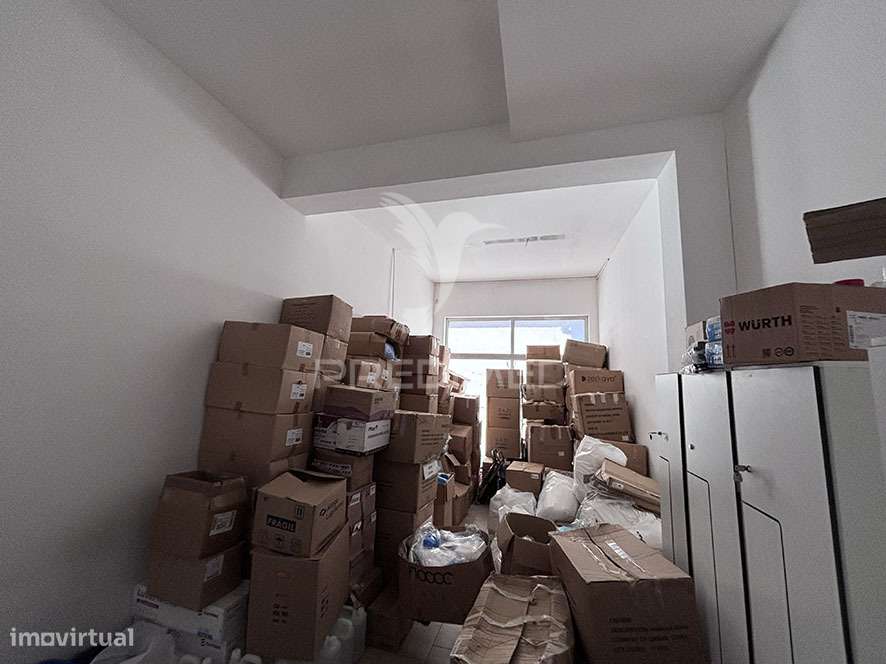Oportunidade Única no Centro de Aveiro - Espaço Comercial com Proje... - Grande imagem: 3/13