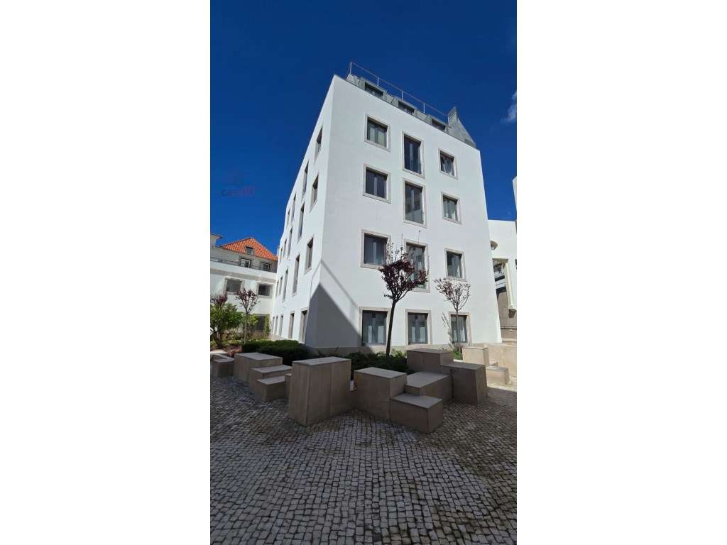 Excelente T1 para venda no Palácio Mesquitela, Chiado-10