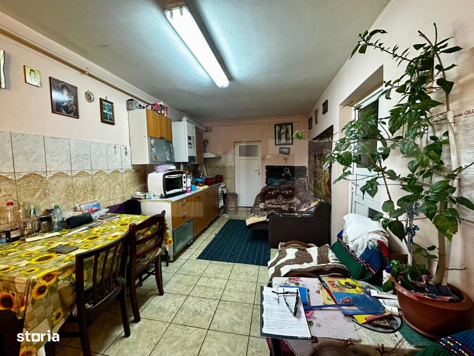 Casa primitoare, ideala pentru familie sau mica afacere - Imagine principală: 5/8