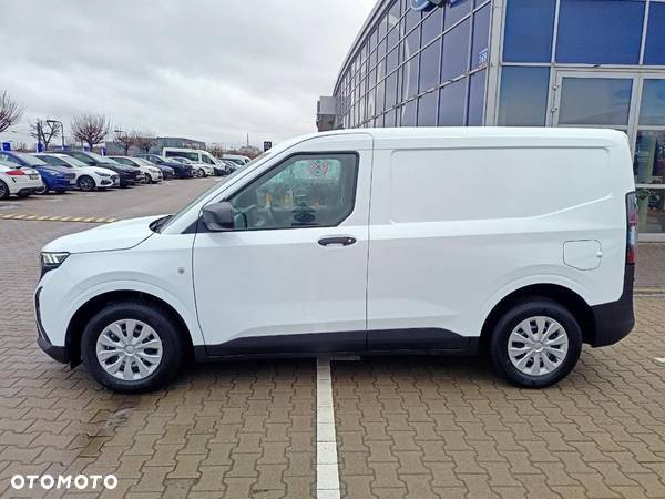 Ford Transit Courier - 9