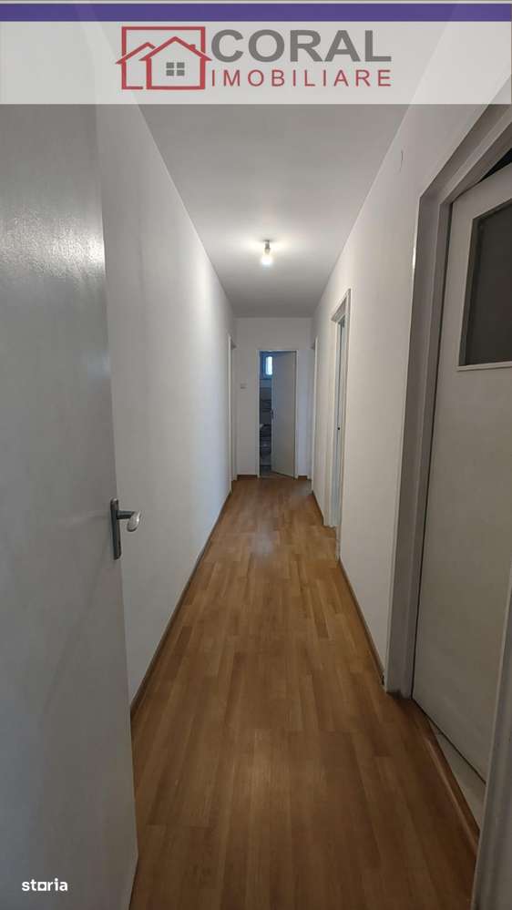 Apartament 4 camere, zona Piata Deva-8