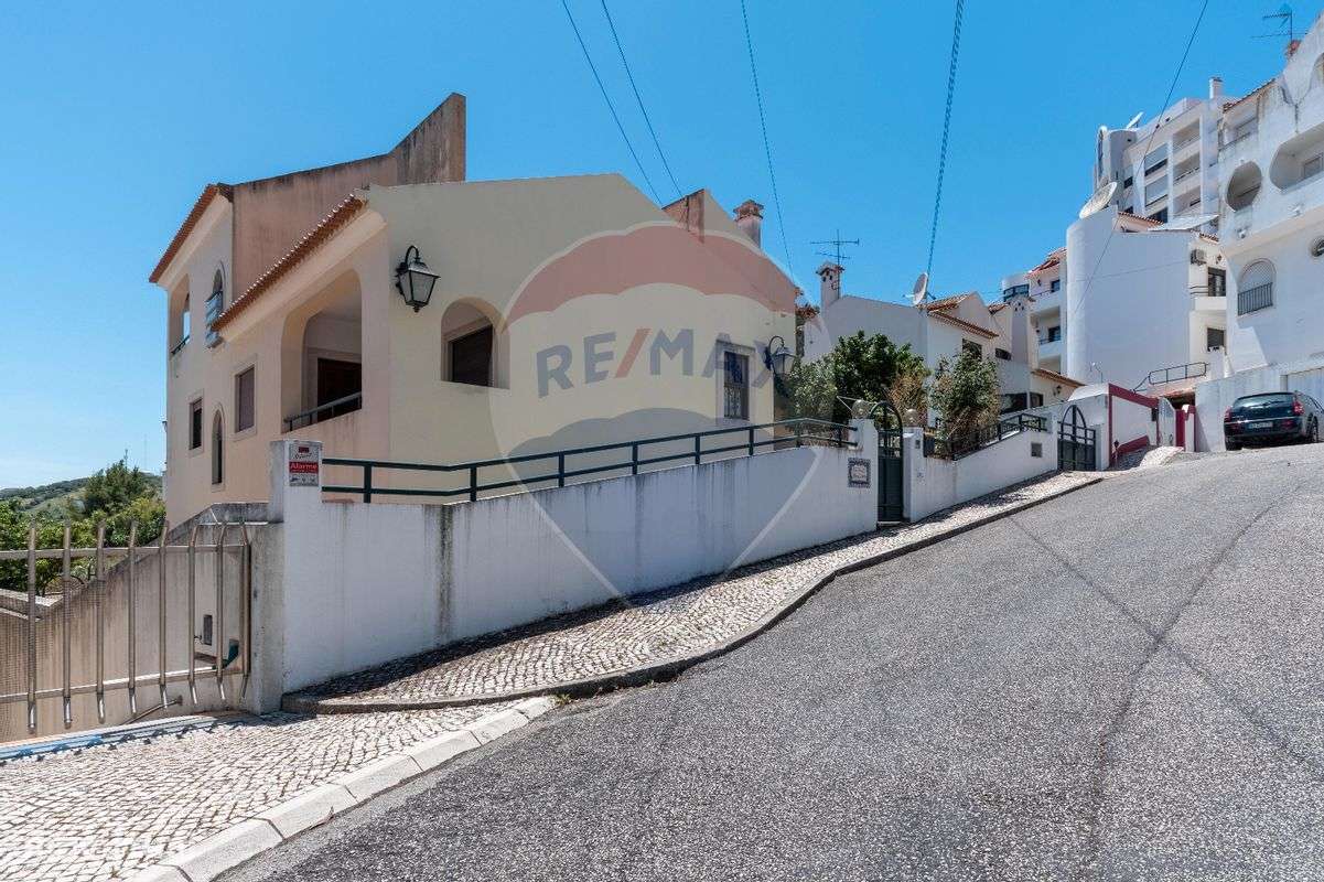 Moradia T8 para venda - Grande imagem: 2/50