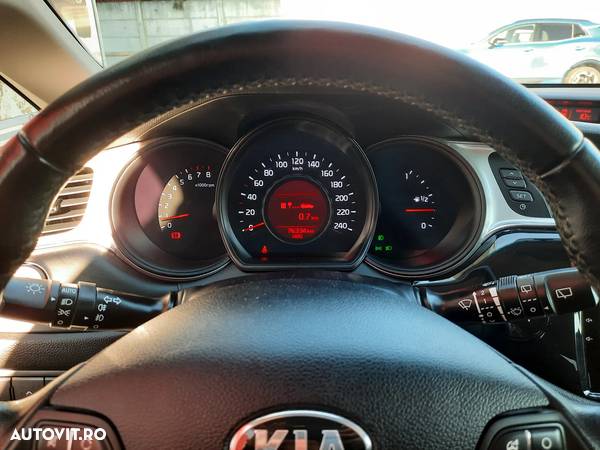 Kia Ceed Cee'd 1.4 GSL City - 14