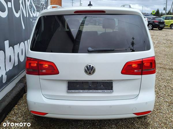 Volkswagen Touran - 17