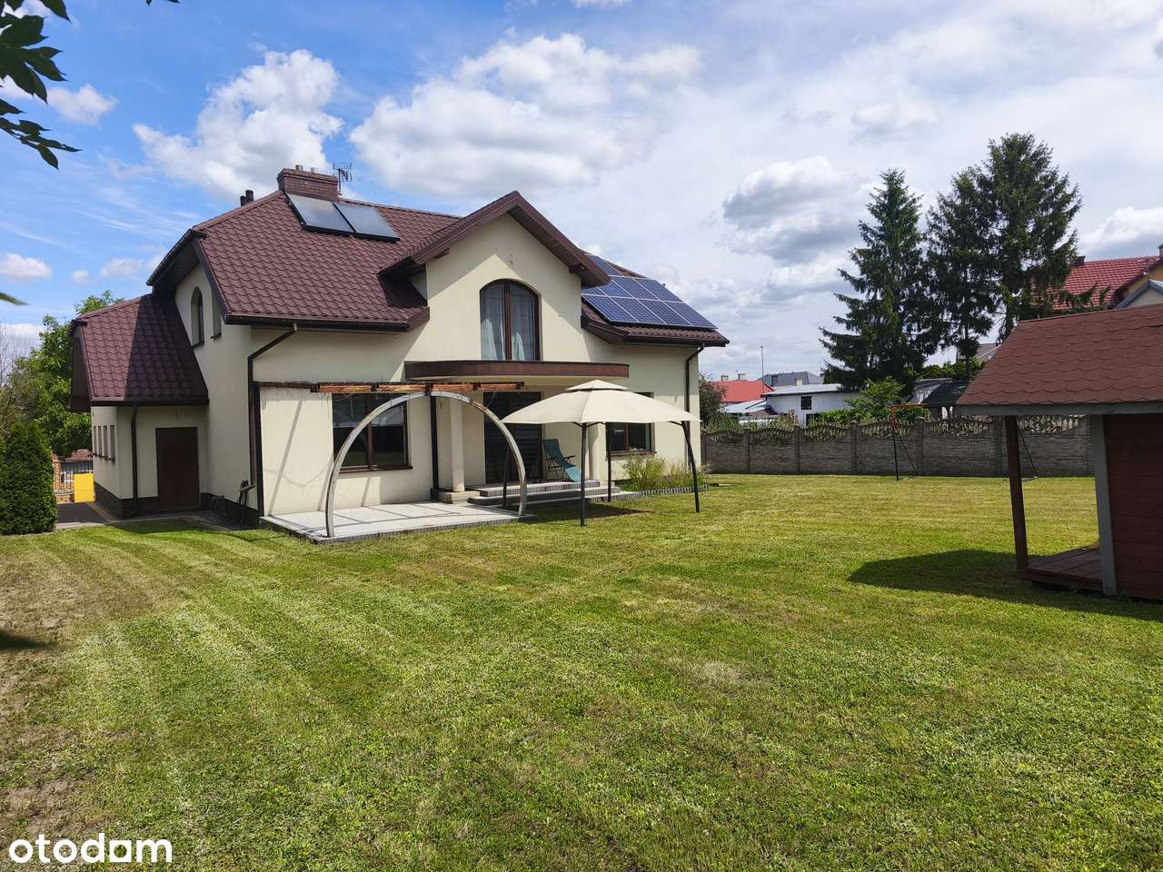 Sprzedam przestronny wolnostojący dom w klimatycznej okolicy - Pełny obrazek: 5/19