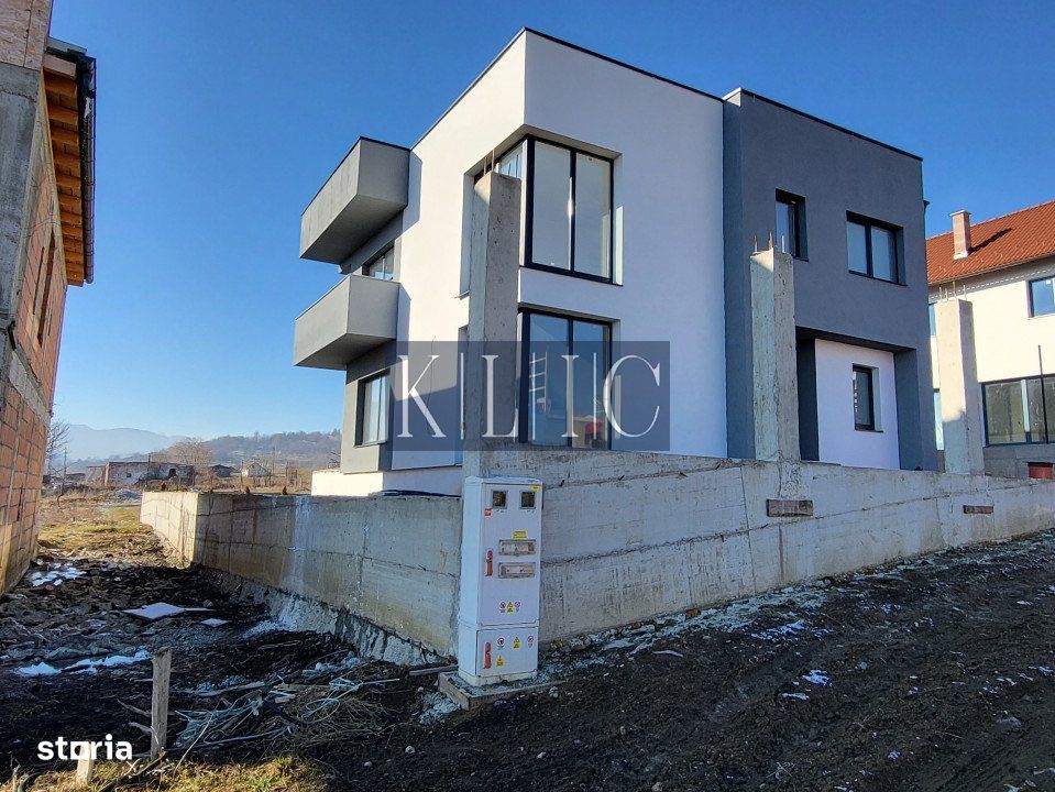 Casa individuala 5 camere de vanzare 430 mp teren liber Cisnadie Sibiu