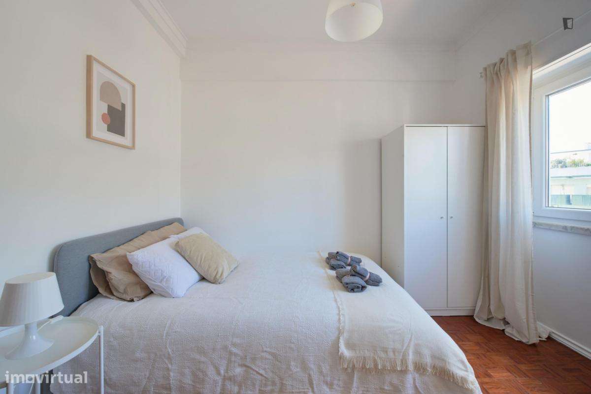 Quarto - localizado em Almada Lisbon - Grande imagem: 2/60