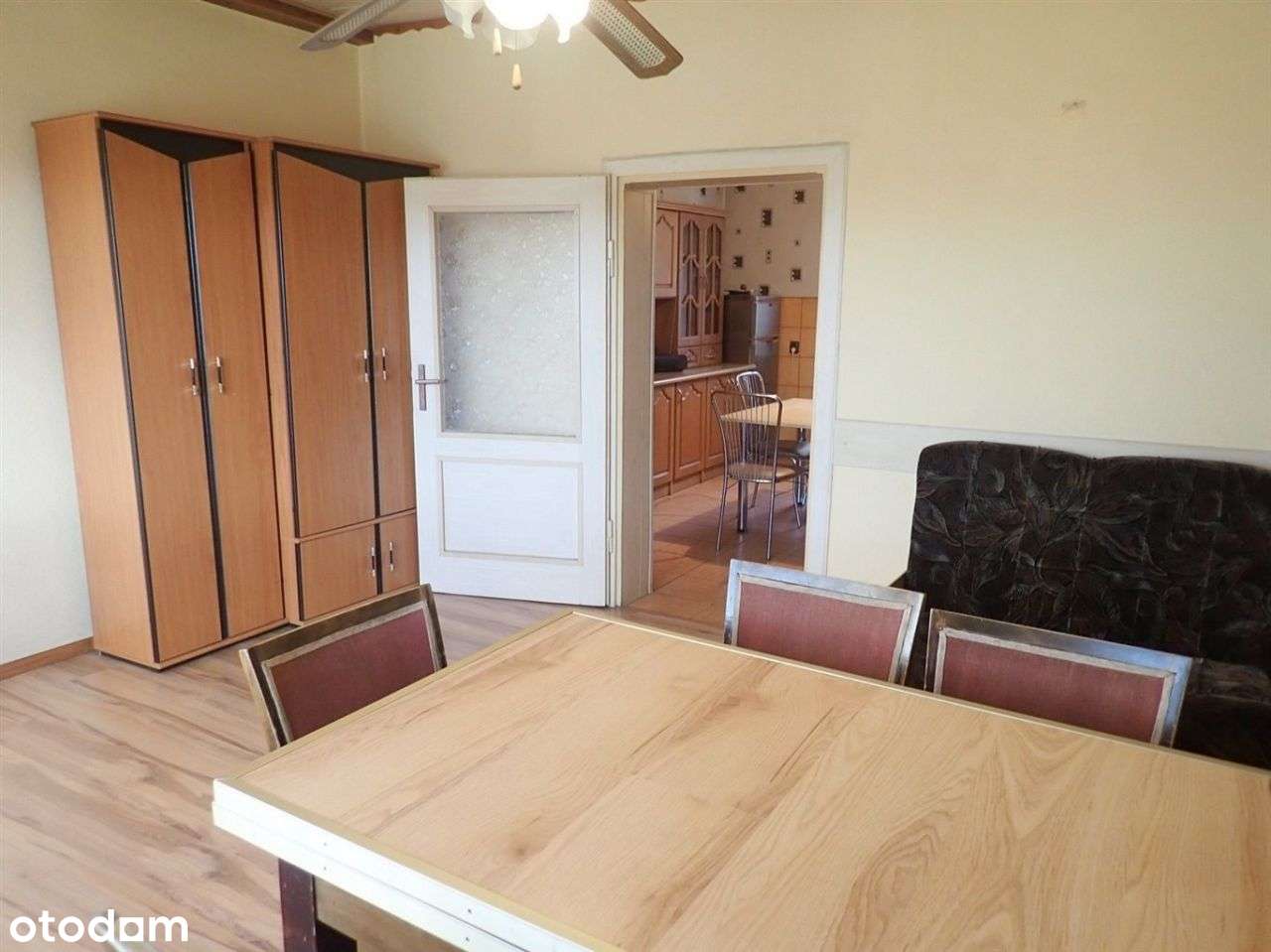 Sprzedam Dom Rybnik Niedobczyce Ocieplony 2 Garaże 1899m2 5 pokoi-18