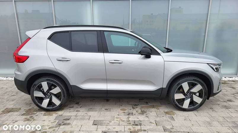 Volvo XC 40 Recharge Twin AWD Plus - 6