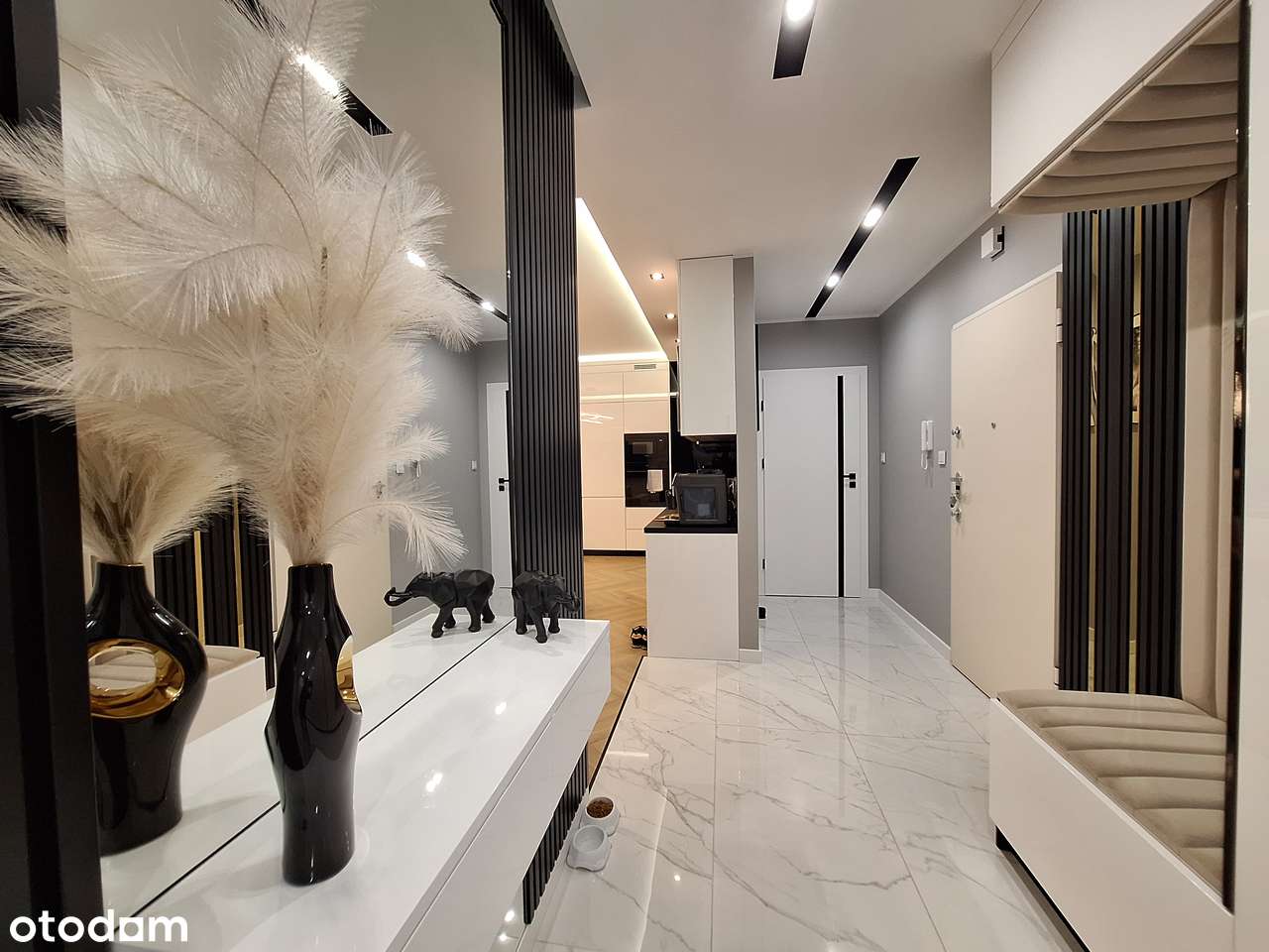 Wysoki standard, 3 pokoje, blisko PKP, 65 m², garaż, komórka x2-8