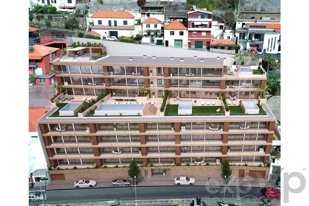 Apartamento T2 no Centro de Câmara de Lobos - Vista Baia - Grande imagem: 5/25